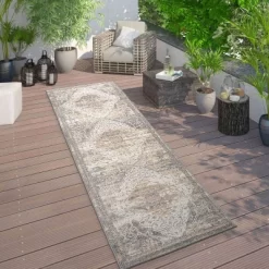 World Rug Gallery Distressed Traditional Indoor/Outdoor Area Rug