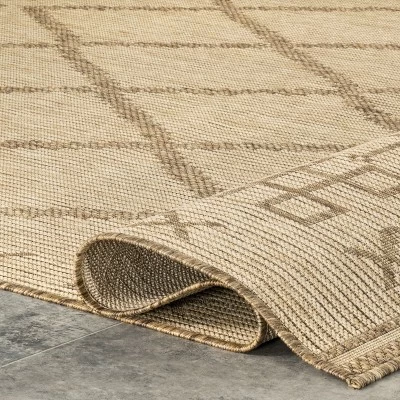 NuLOOM Candice Moroccan Geometric Trellis Indoor And Outdoor Patio Area Rug 5 NuLOOM Candice Moroccan Geometric Trellis Indoor And Outdoor Patio Area Rug - Image 3
