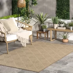 NuLOOM Freda Casual Geometric Indoor/Outdoor Patio Area Rug