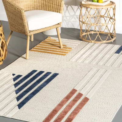 NuLOOM Emeliana Raised Bars Indoor/Outdoor Patio Area Rug 10 NuLOOM Emeliana Raised Bars Indoor/Outdoor Patio Area Rug - Image 8