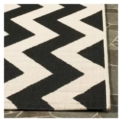 Courtyard Ayden Chevron Outdoor Rug - - Safavieh